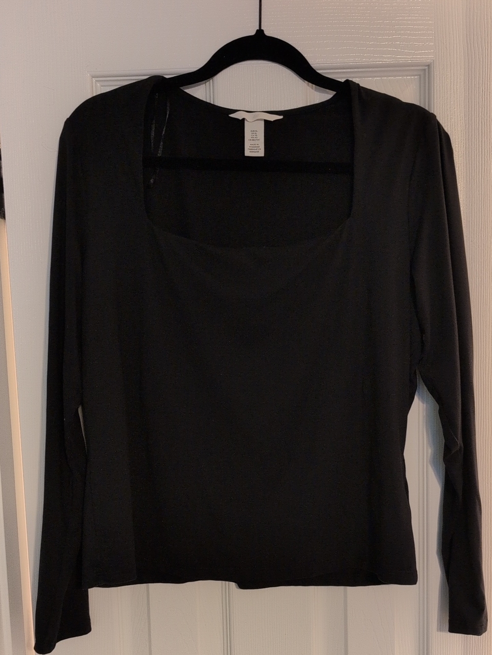 H&M Black Long-Sleeve Scoop Neck Tee